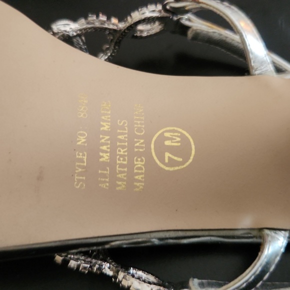 Silver crystal sandals - sz 7 - Picture 5 of 6